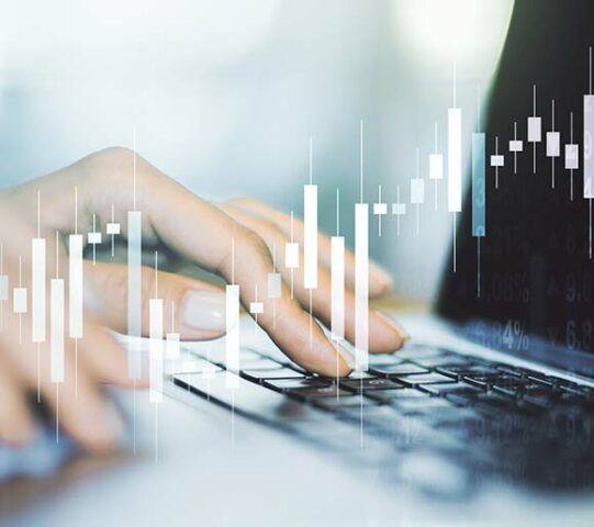 Typing on keyboard with graph of cloud IT services in Reading, PA